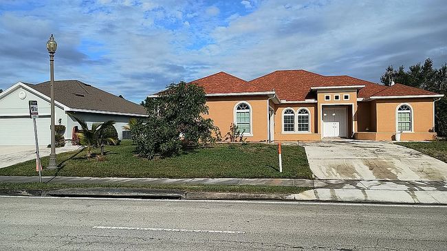 Image of 1711 Se Airoso Blvd