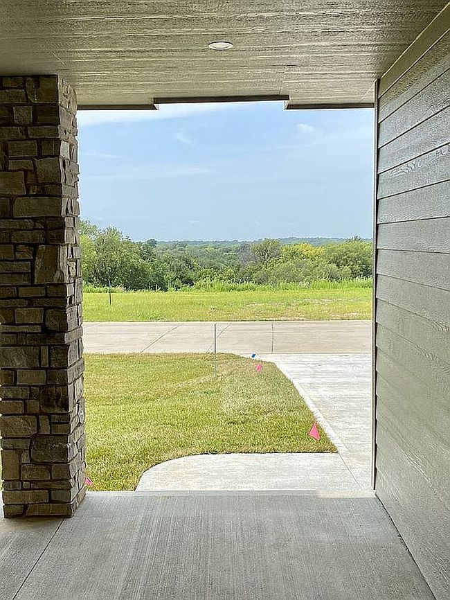 Photo of 21777 Elderberry Rd, Glenwood, IA