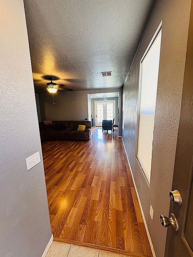Additional photo 1 of property located at 403 W Calle La Bolita