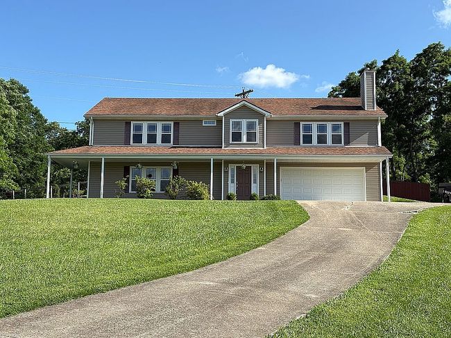 Photo of 1024 White Oak Rd