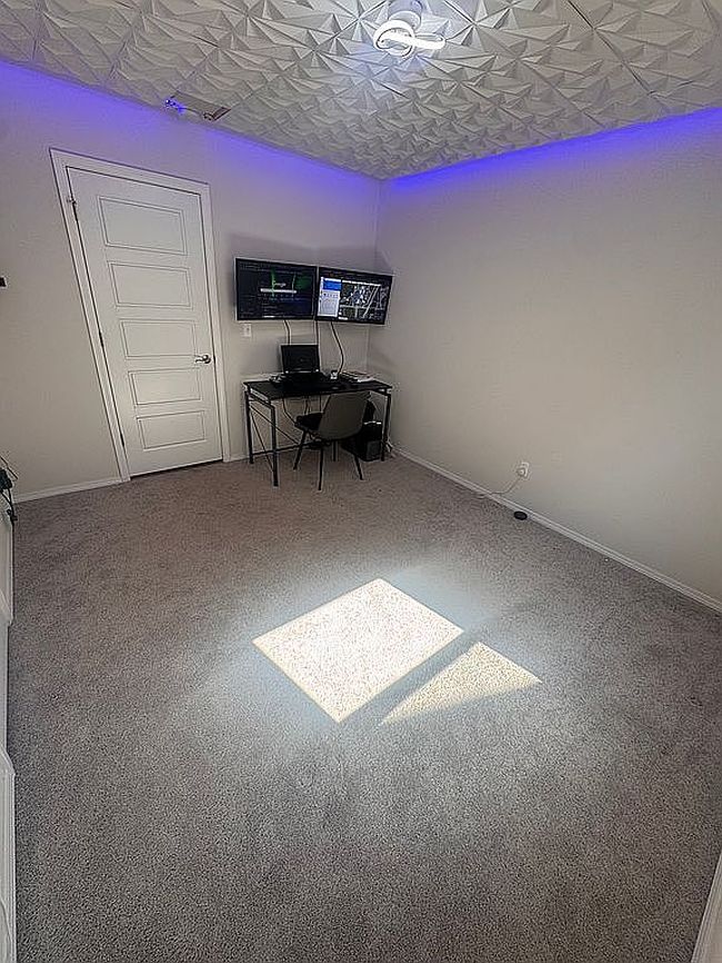 Additional photo 1 of property located at 1813 E Winston St