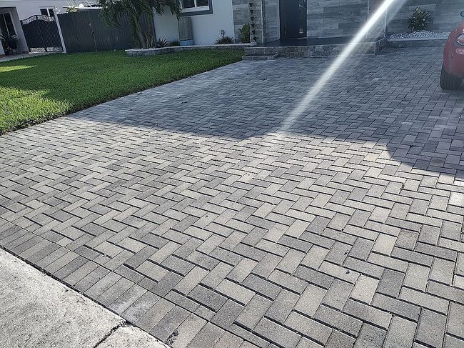 Additional photo 2 of property located at 2810 Sw 123rd Ct