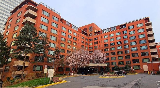 Additional photo 3 of property located at 1021 Arlington Blvd Apt 330