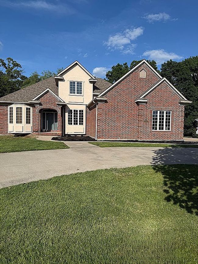Image of 608 Shadow Hill Dr