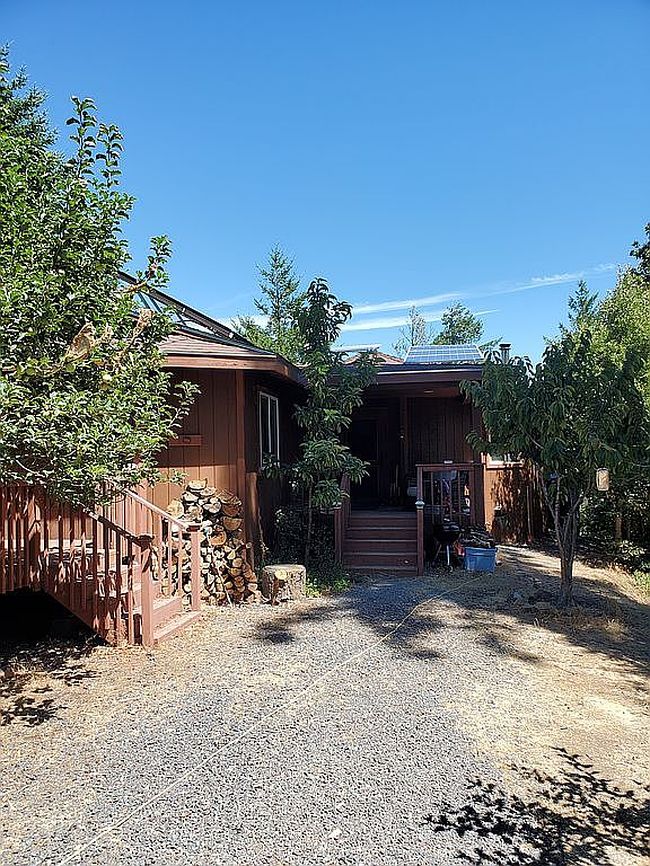 Photo of 16460 Walker Lake Rd, Willits, CA