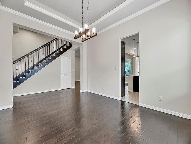 Photo of 8422 Horsepen Bend Dr, Conroe, TX