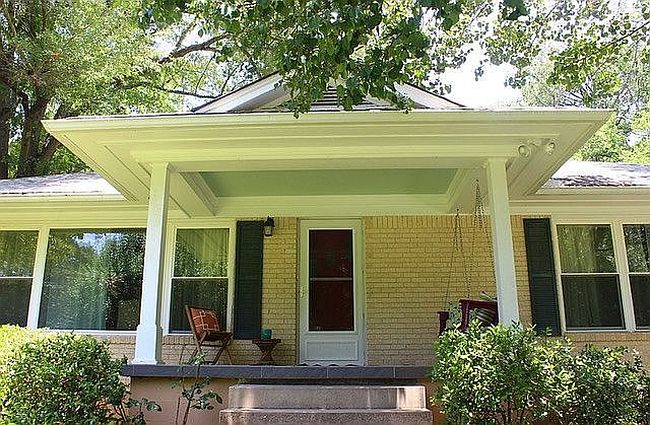 Image of 105 Lakeside Rd