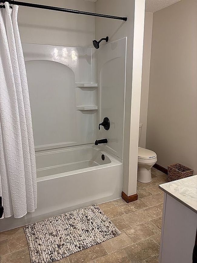 Photo of 516 Cumberland Dr, Chatham, IL