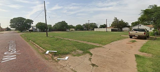 Photo of 323 W Garrison Ave