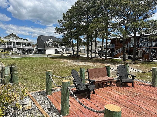 Additional photo 2 of property located at 38002 Sailors Ct