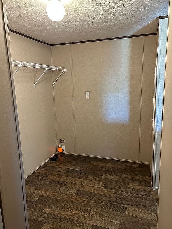 Image of 6184 N 224 Sw