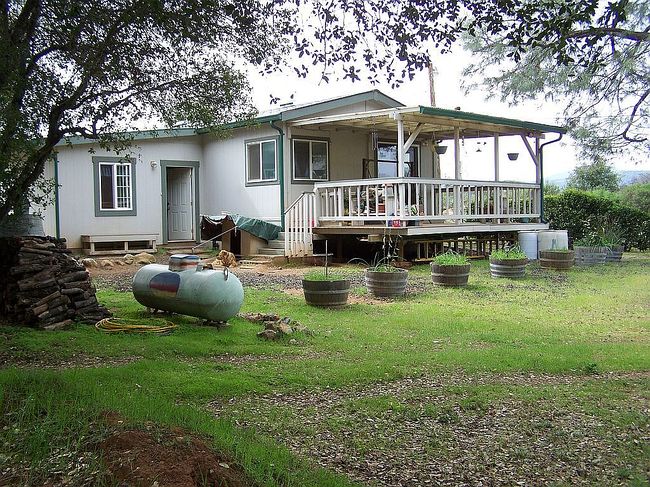 Photo of 16006 8th Ave, Clearlake, CA