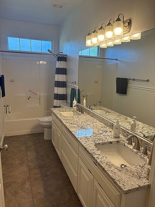 Additional photo 3 of property located at 8 Darian Dr