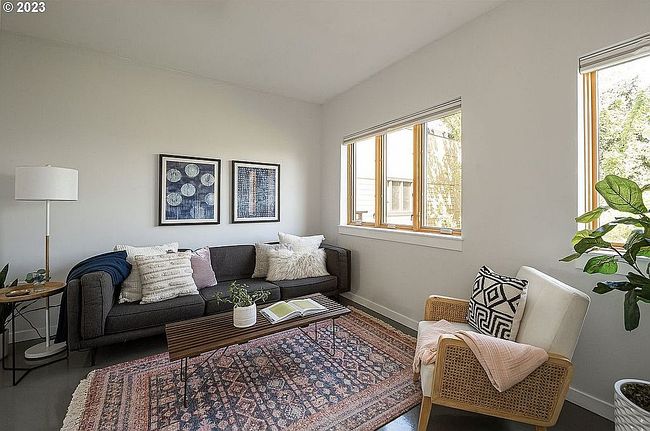 Image of 2525 N Killingsworth St Apt 308