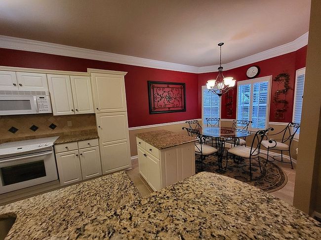 Image of 115 Old Brook Pl