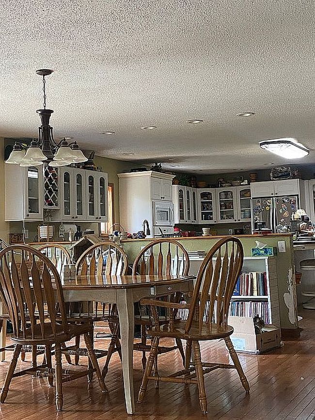 Image of 102 Cardinal Dr