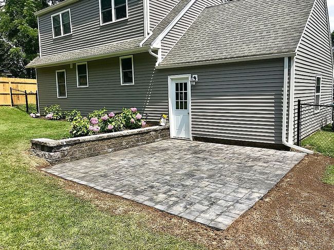 Photo of 19 Cresthill Dr, Whitesboro, NY