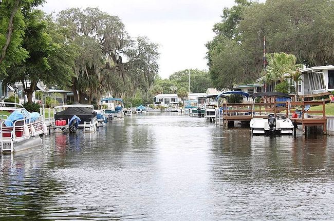 Photo of 181 N Lake Dr, Leesburg, FL