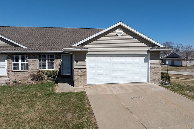 Image of 720 Hillview Dr