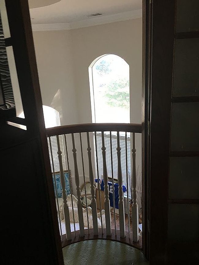 Preview of property located at 2127 Clearspring Dr N