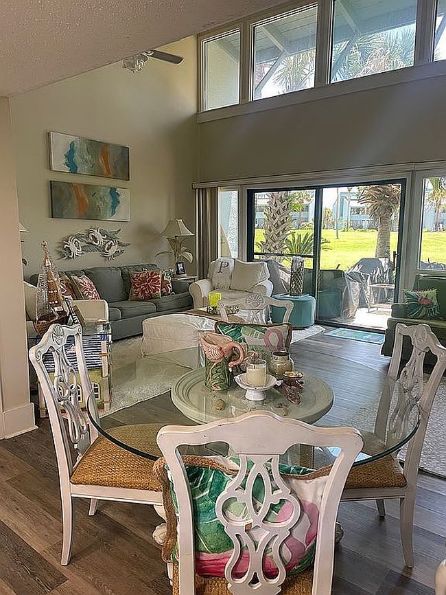 Additional photo 1 of property located at 22400 Front Beach Rd Unit 1