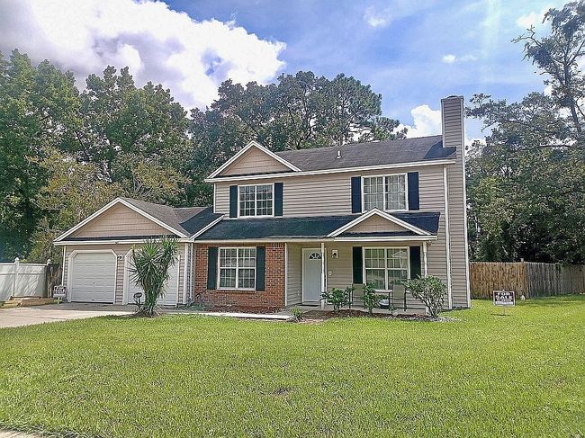 Photo of 541 Serenade Cir E