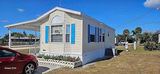 Photo of 3600 Se Mariposa Ave Lot 32, Port Saint Lucie, FL