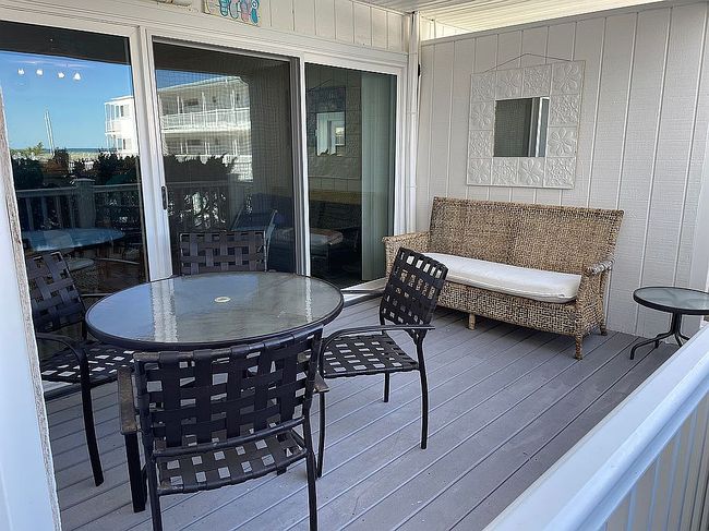 Image of 281 Dune Rd #14A