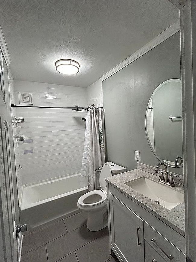 Photo of 1512 Quincy St, Rockford, IL
