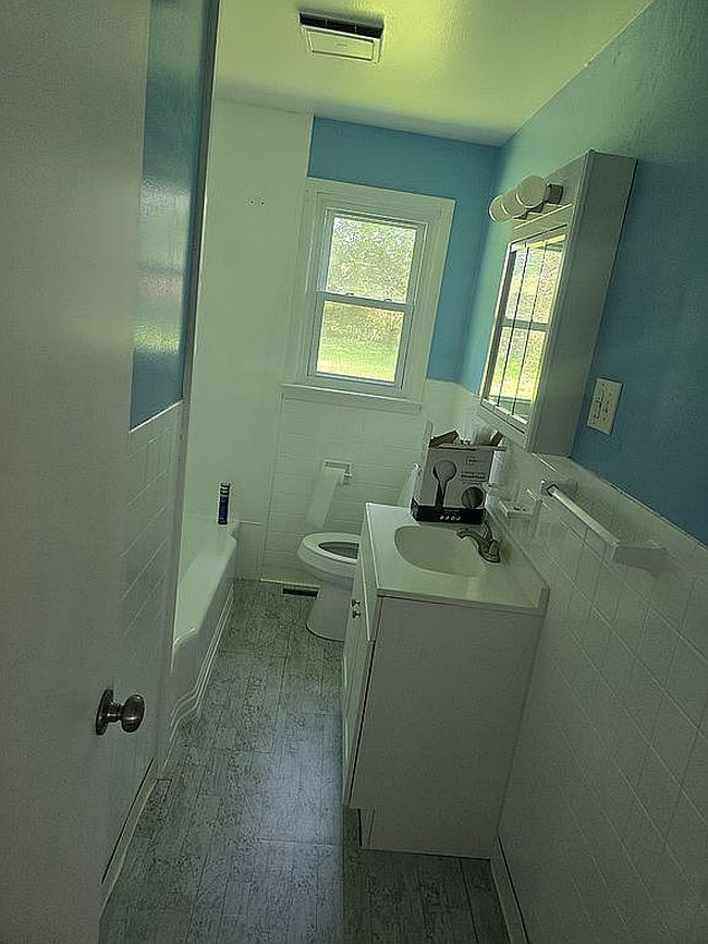 Photo of 824 Hamilton St, Carlisle, PA