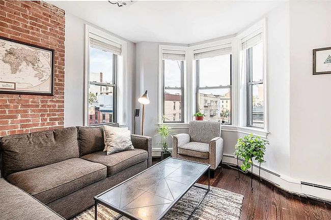 Image of 338 Bloomfield St Apt 3