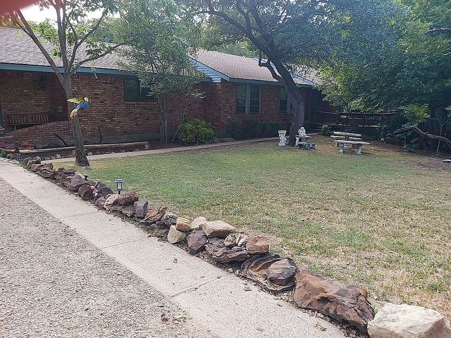 Photo of 618 Apollo Rd, Garland, TX