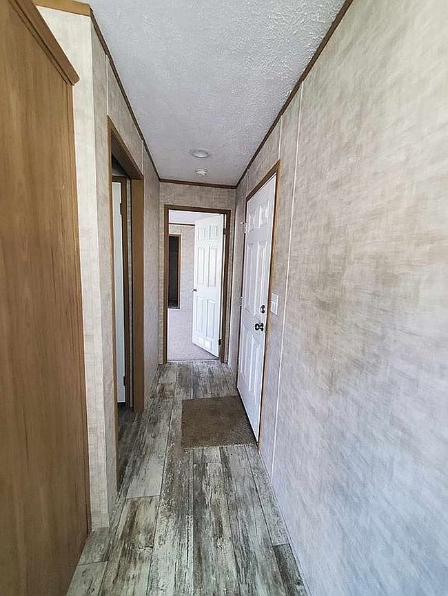 Photo of 329 Elizabeth Way, Bradenville, PA