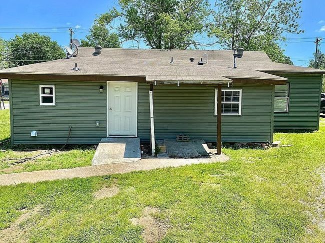 Photo of 802 Powell St, Springdale, AR