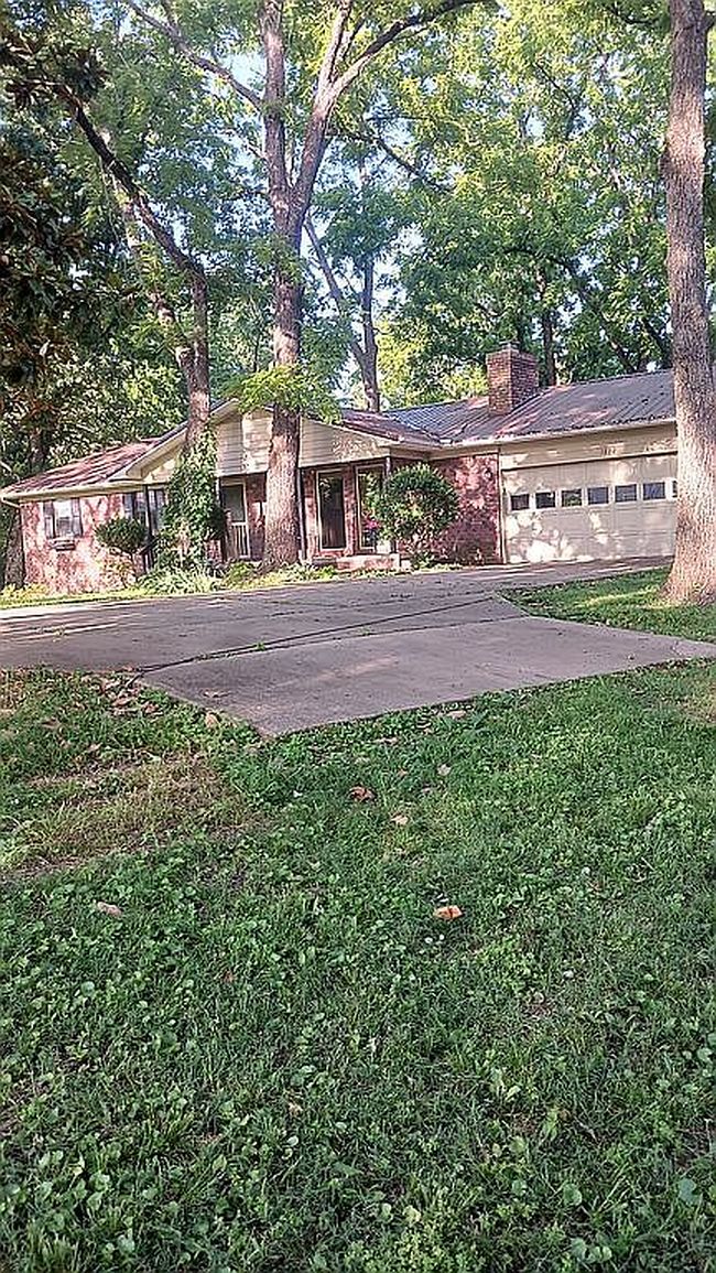 Image of 1802 Shellie Ln