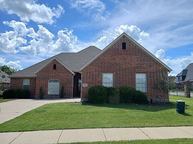 Photo of 700 Sw Sterling Pl, Bentonville, AR
