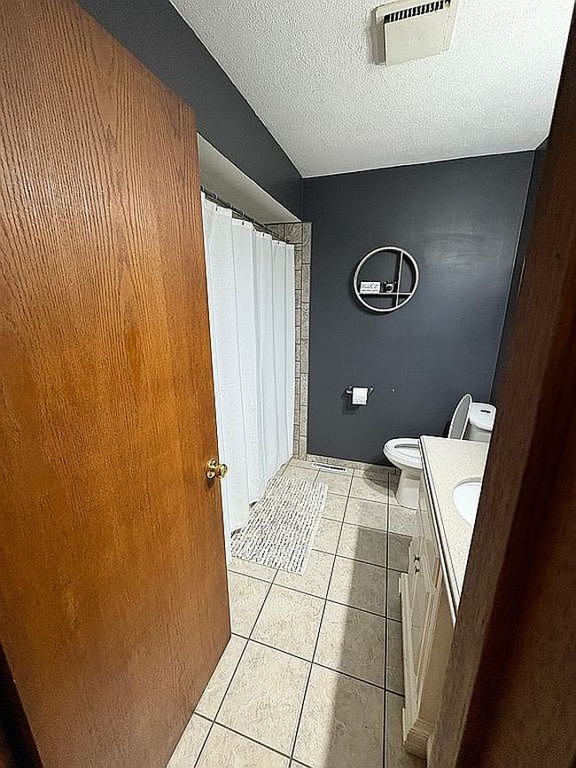 Photo of 1049 Wilson Sharpsville Rd, Cortland, OH