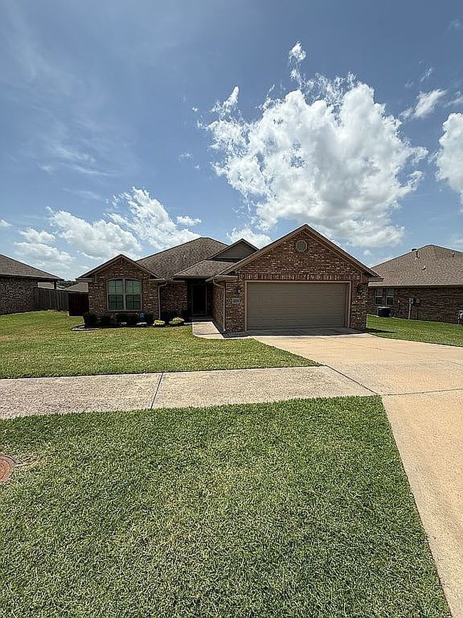 Photo of 325 Copsey Dr