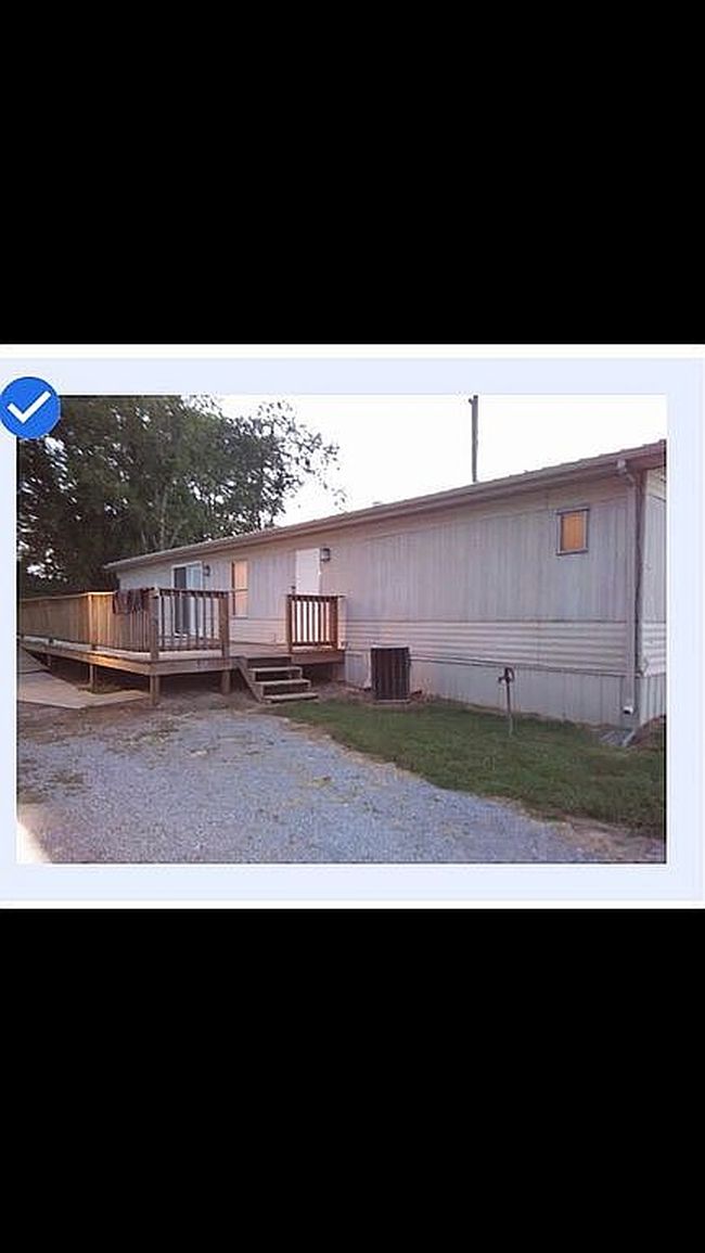 Preview of property located at 944 Highway 1611