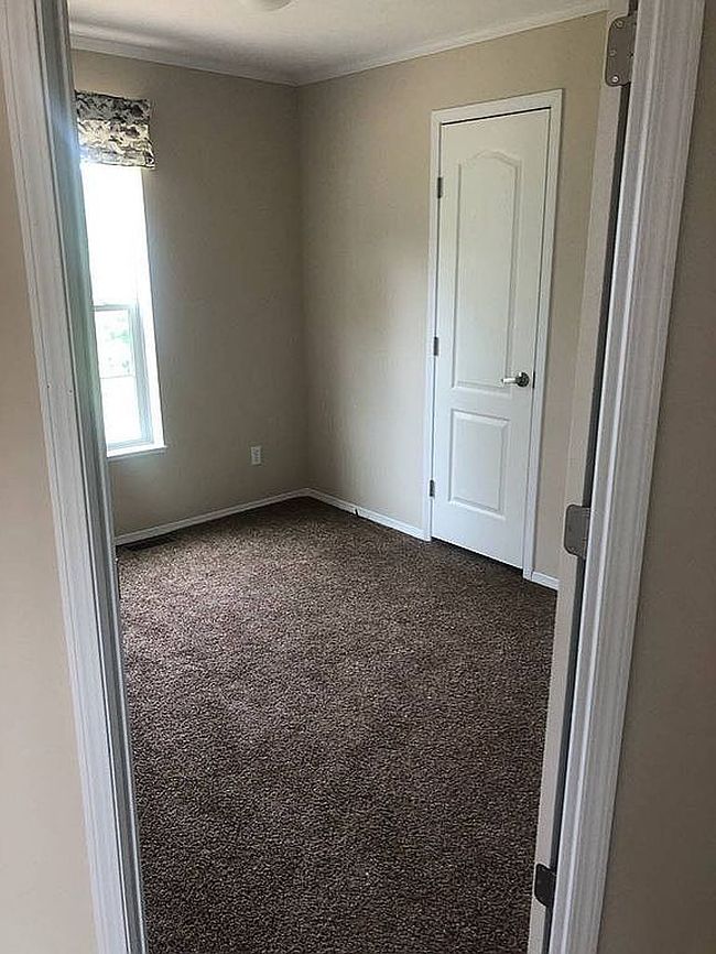 Image of 126 Menock Manor Ln