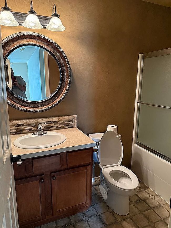 Photo of 5728 W Walnut St, Yakima, WA