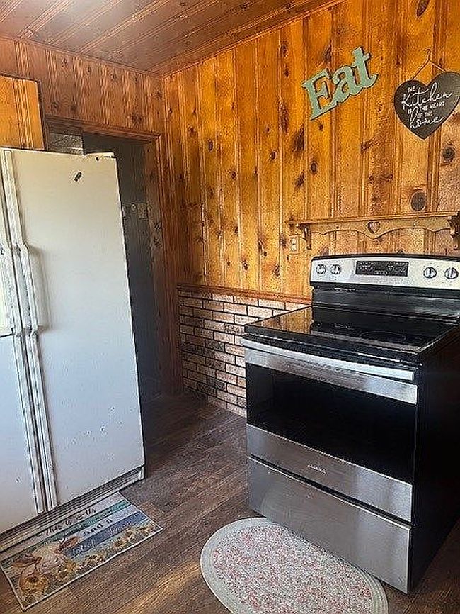 Photo of 254 N 100 E, Hinckley, UT