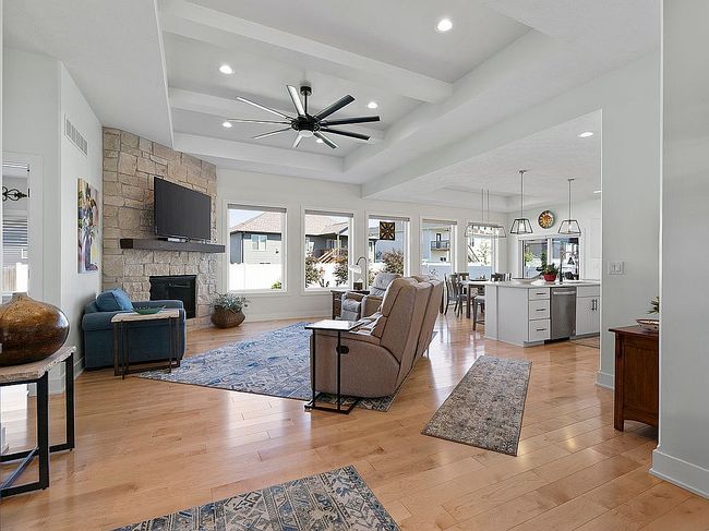 Image of 1000 N 104th St