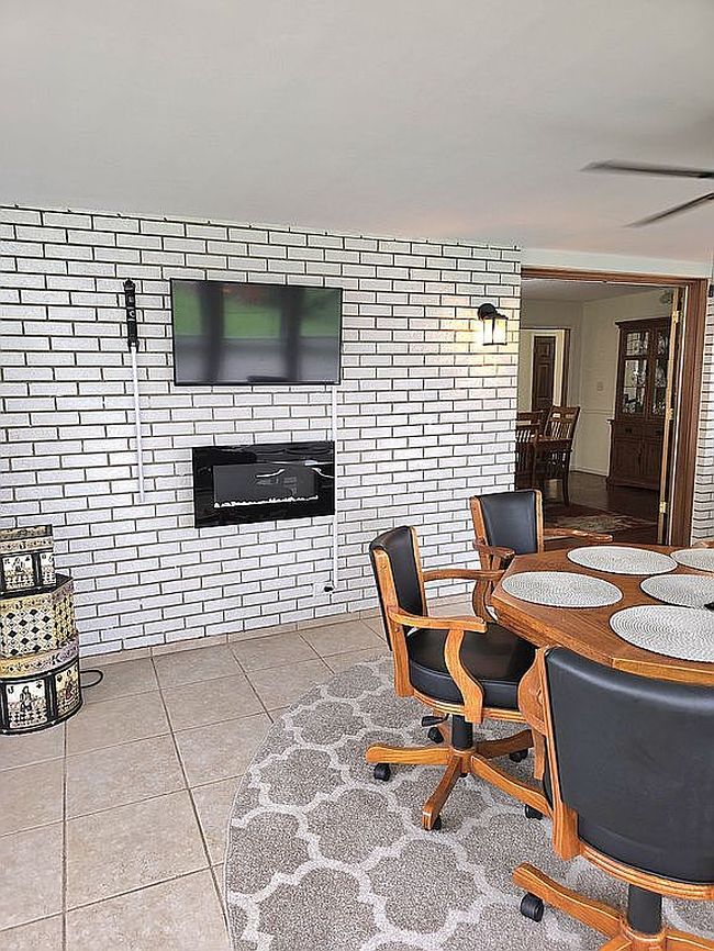Image of 6033 Detrick Rd