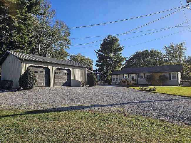 Image of 1300 Grapevine Rd