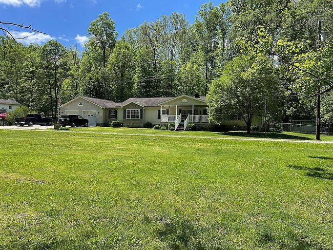 Photo of 366 Slim Chance Ln, New Martinsville, WV