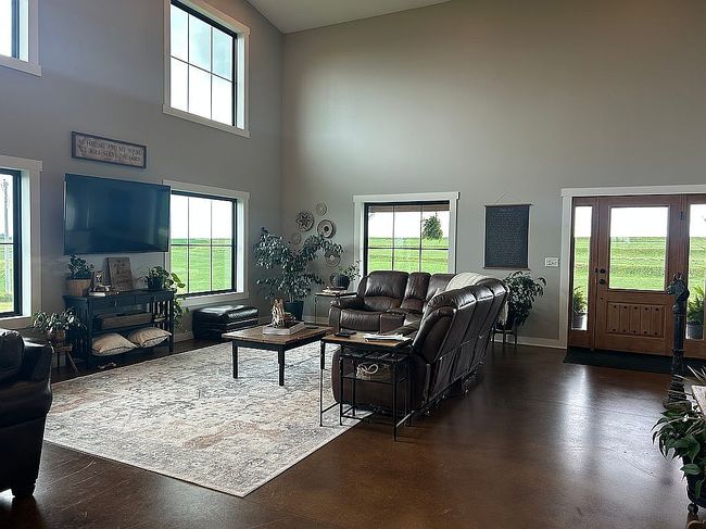 Photo of 46424 Hackberry Rd, Oakland, IA