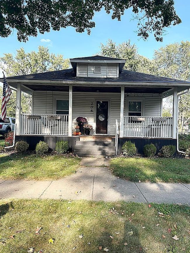 Photo of 206 E Wabash Ave
