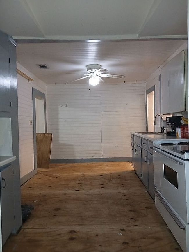 Image of 575 4th St