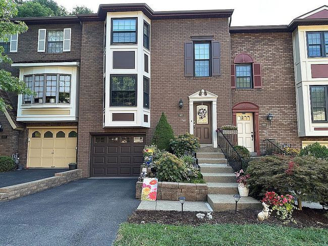 Photo of 607 Briarleaf Dr, Pittsburgh, PA